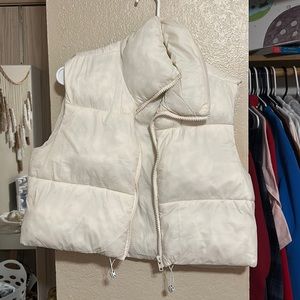 White cropped puffer vest